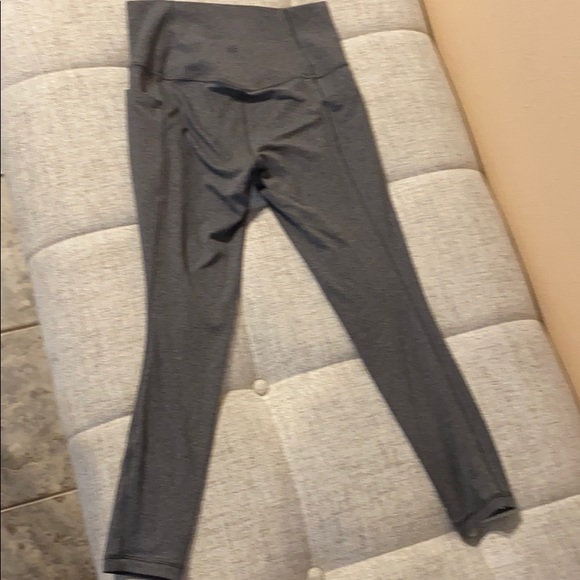 Athleta 7/8 Leggings - Picture 4 of 7